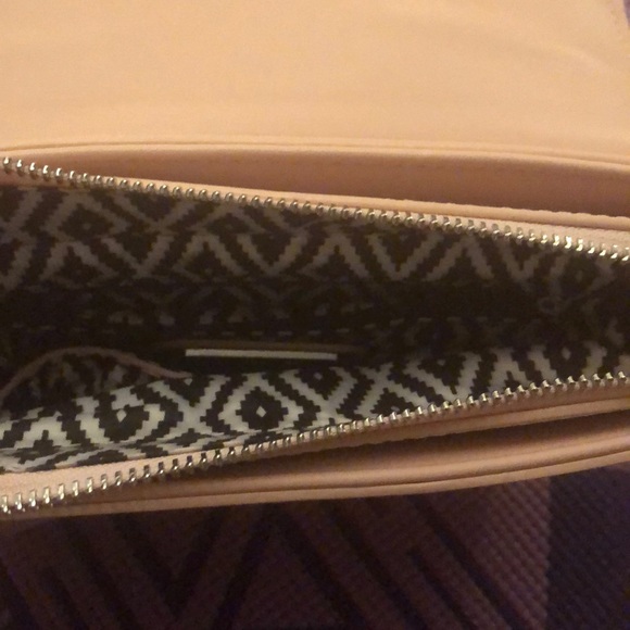 Cute Maddison West bag - Never used!! - Picture 2 of 2